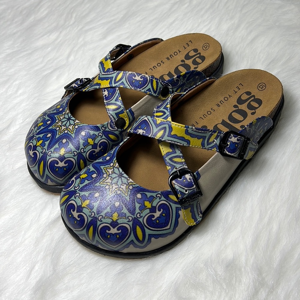 NEW Goby Women’s Clogs Size 37(6.5-7 US)
